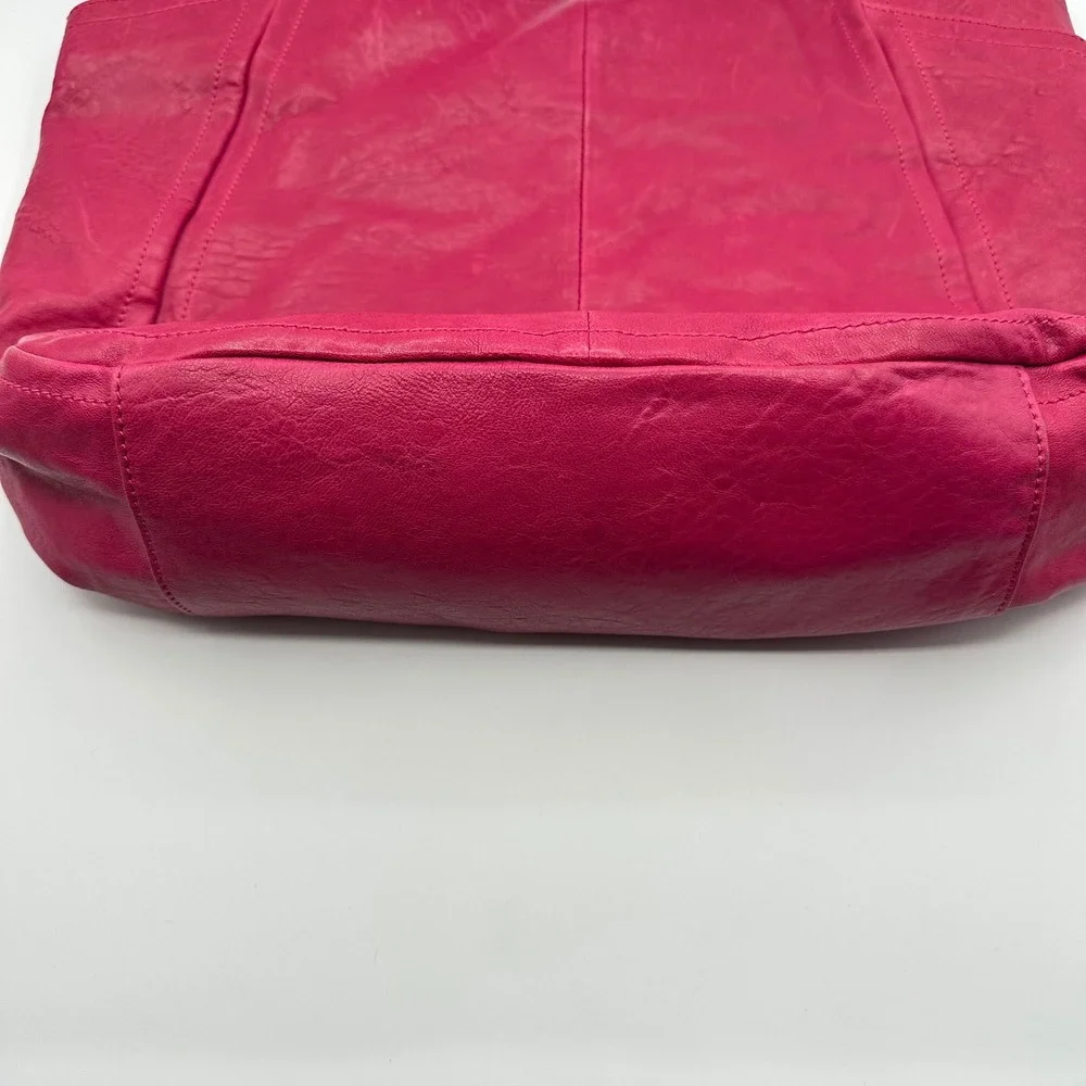 Tory Burch Magenta Leather‎ Tote Shoulder Bag Gold Logo Accent Chic